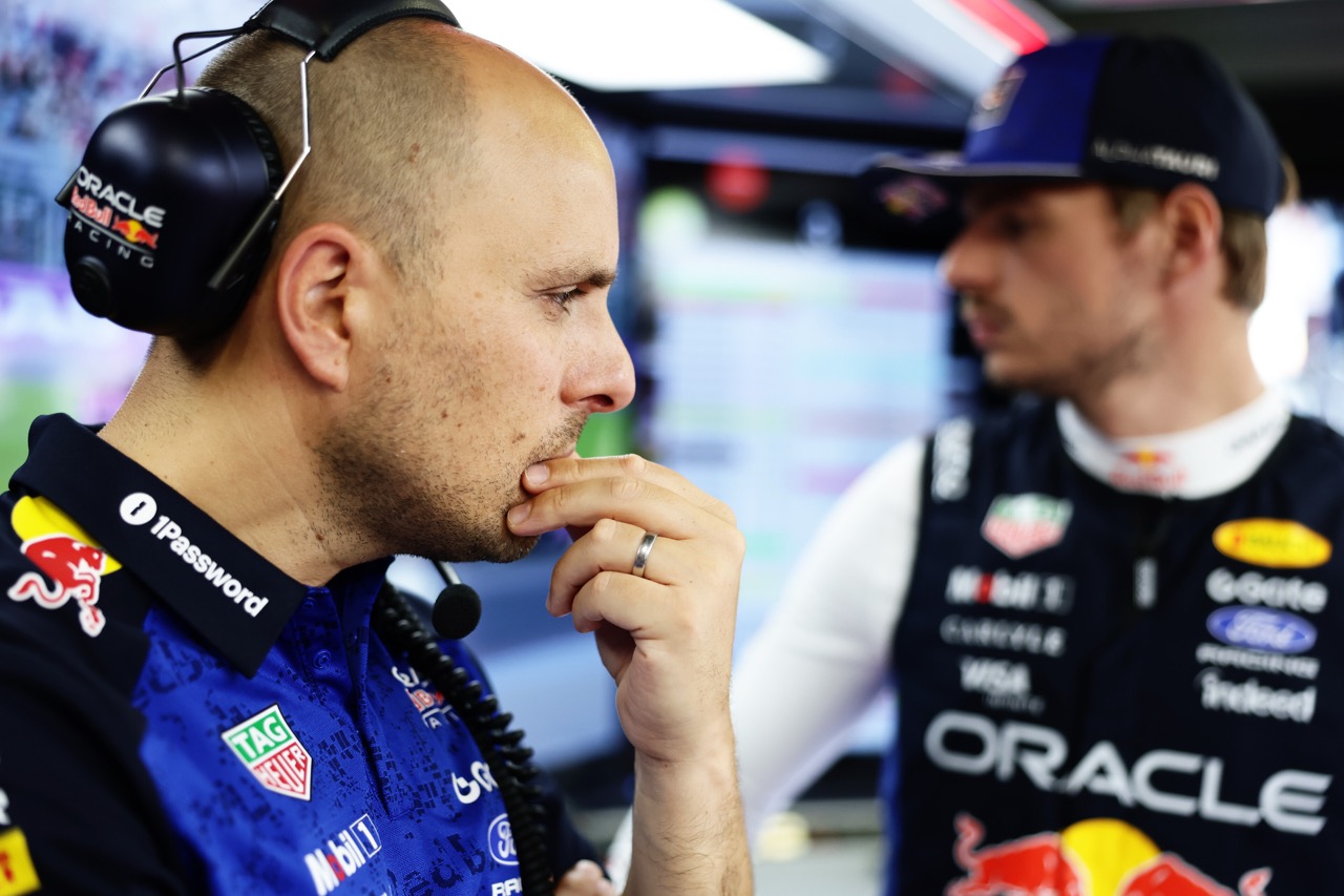 El ingeniero de Verstappen podría adelantar su salida a McLaren