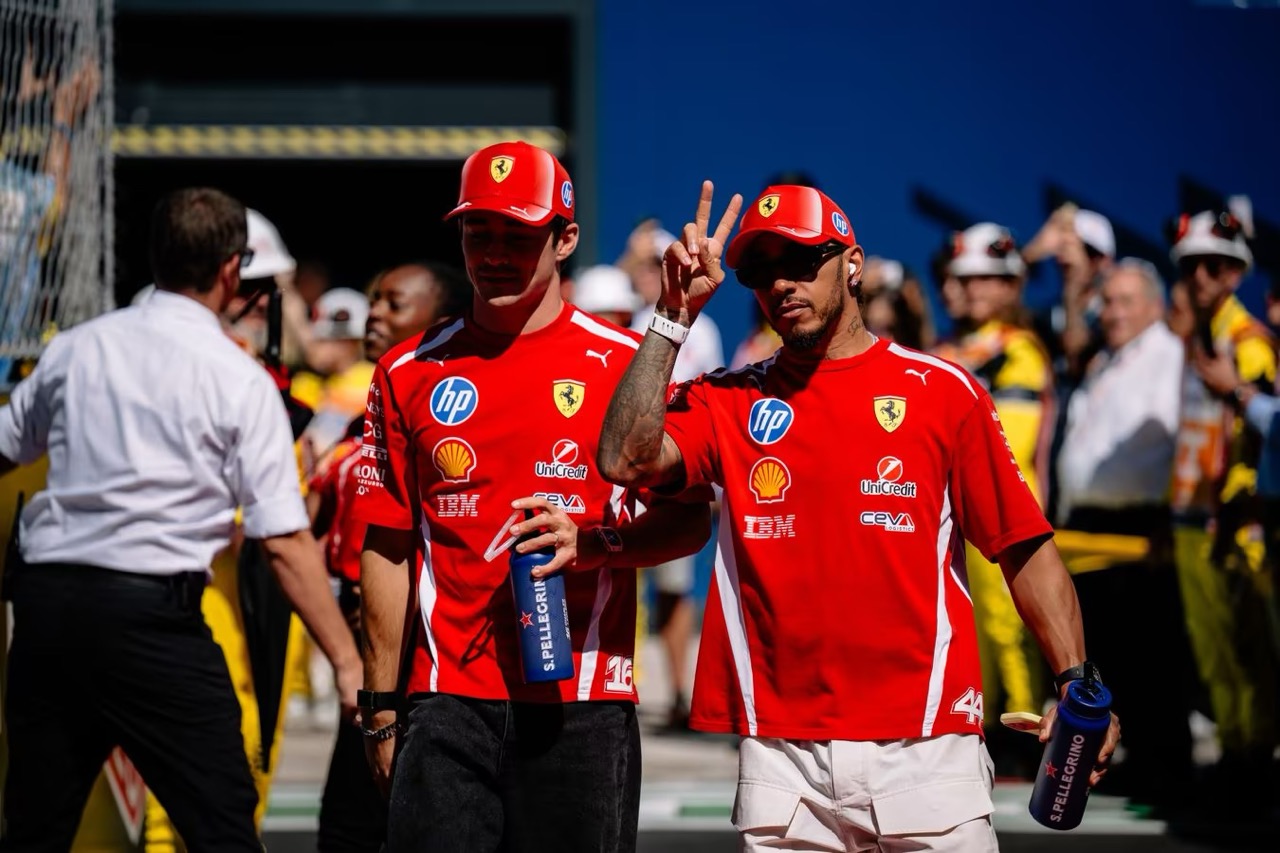 Hamilton niega haber pedido cambios en Ferrari: «nunca he pedido que sustituyan a nadie»