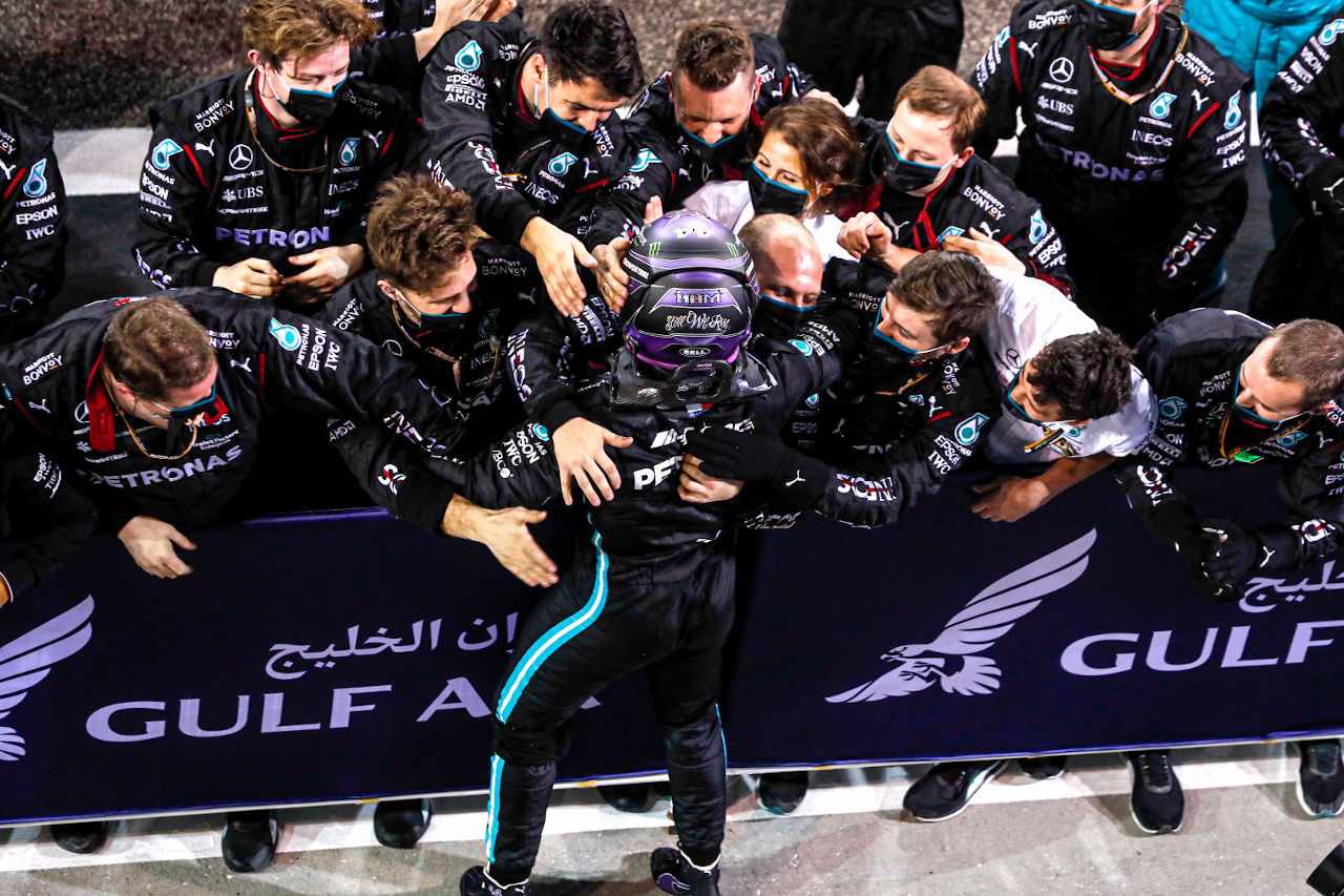 Hamilton Mercedes Bahrein 2021
