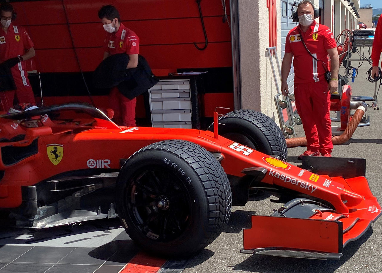 Sainz Pirelli Paul Ricard 18 pulgadas 2022