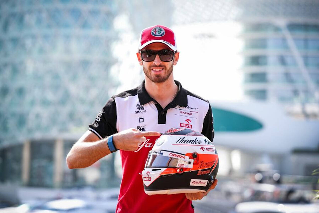 Giovinazzi casco Abu Dhabi