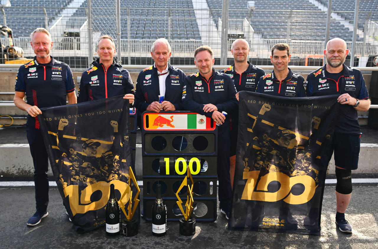 Victoria 100 Red Bull F1
