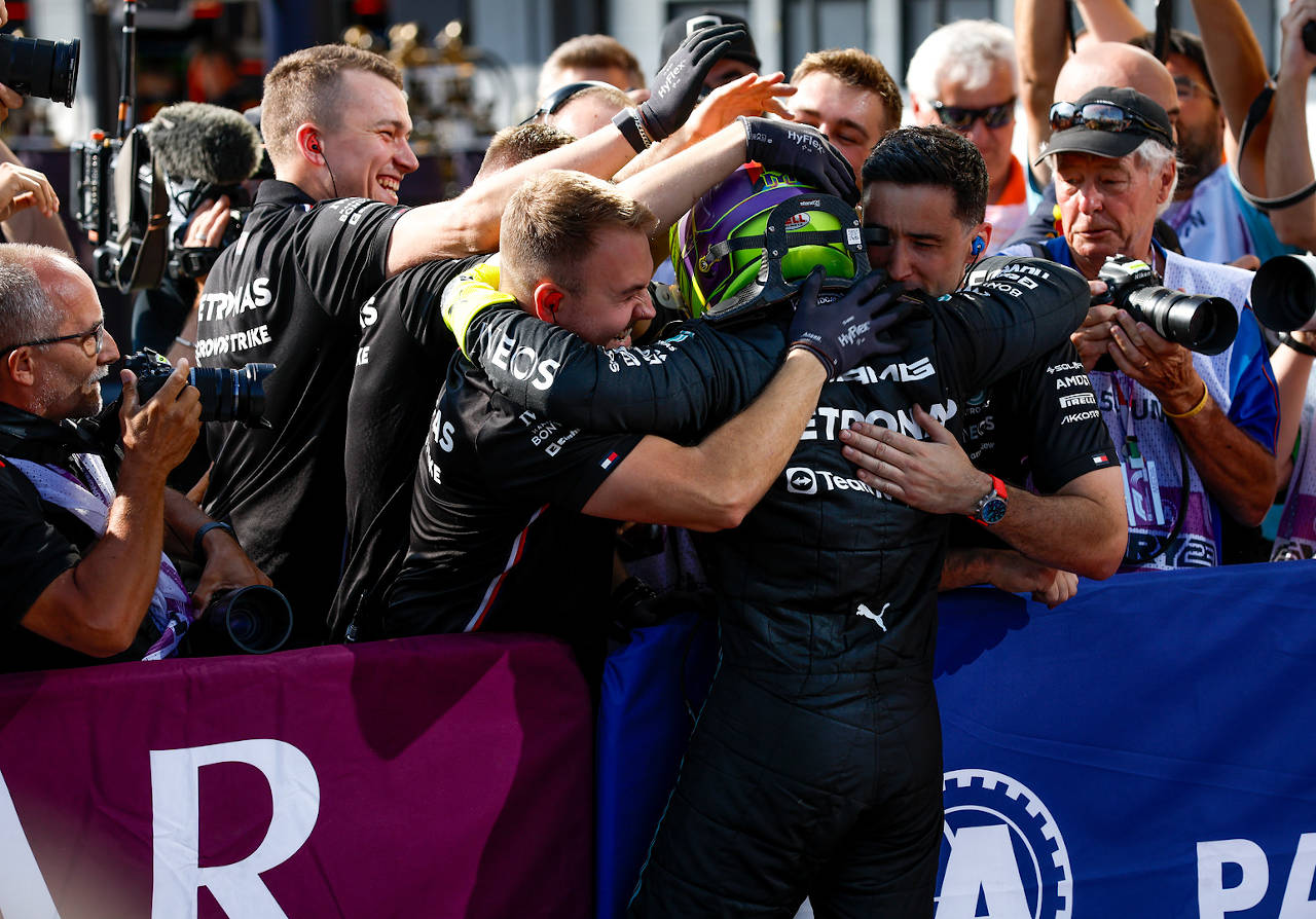 Mercedes Hamilton celebración pole Hungria 2023