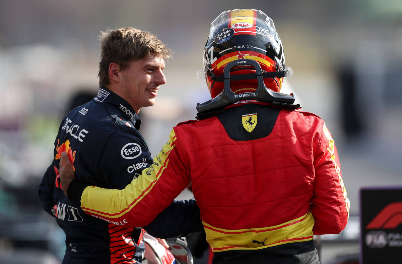 Verstappen felicita Sainz pole